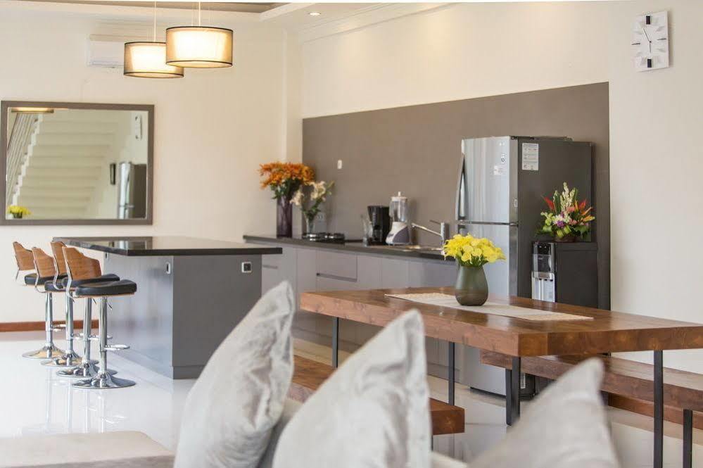 Villa Alaya By Nagisa Bali เซมินยัค ภายนอก รูปภาพ