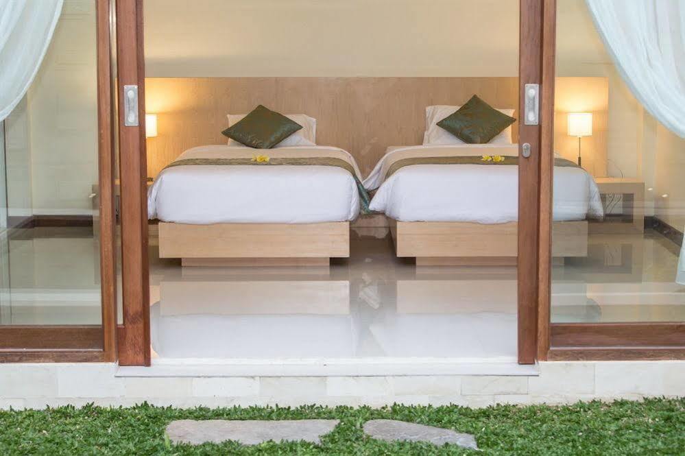 Villa Alaya By Nagisa Bali เซมินยัค ภายนอก รูปภาพ